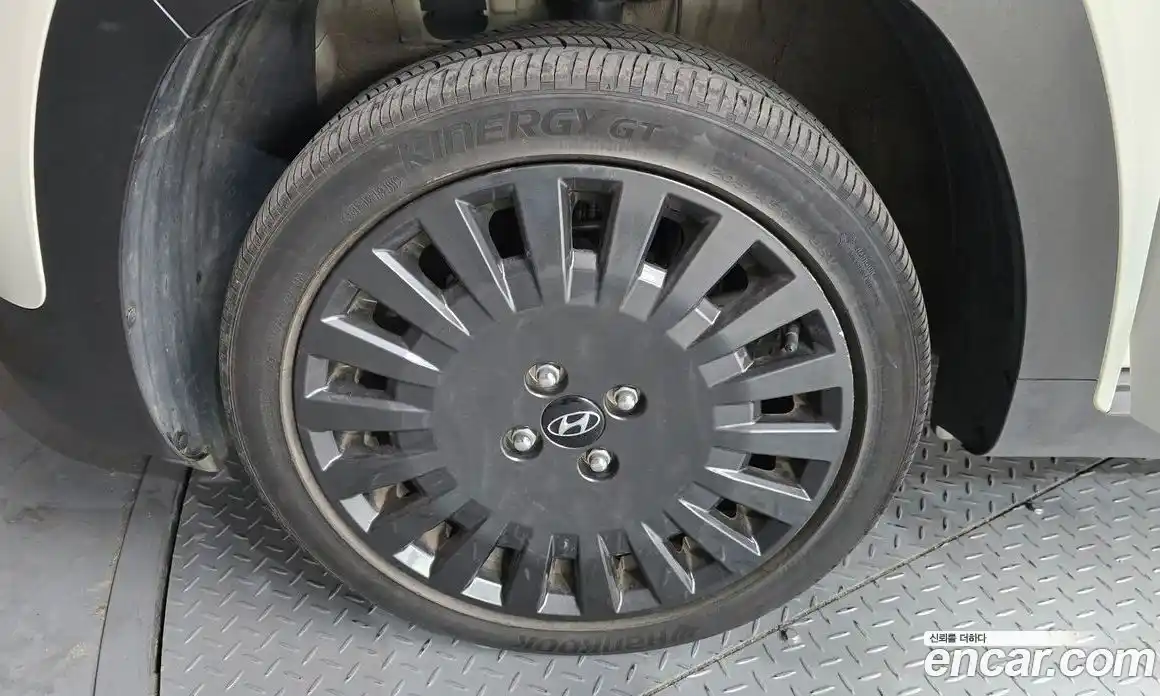 Hyundai Casper 2022 1.0 Автомат в Москве № 115843, фото 20