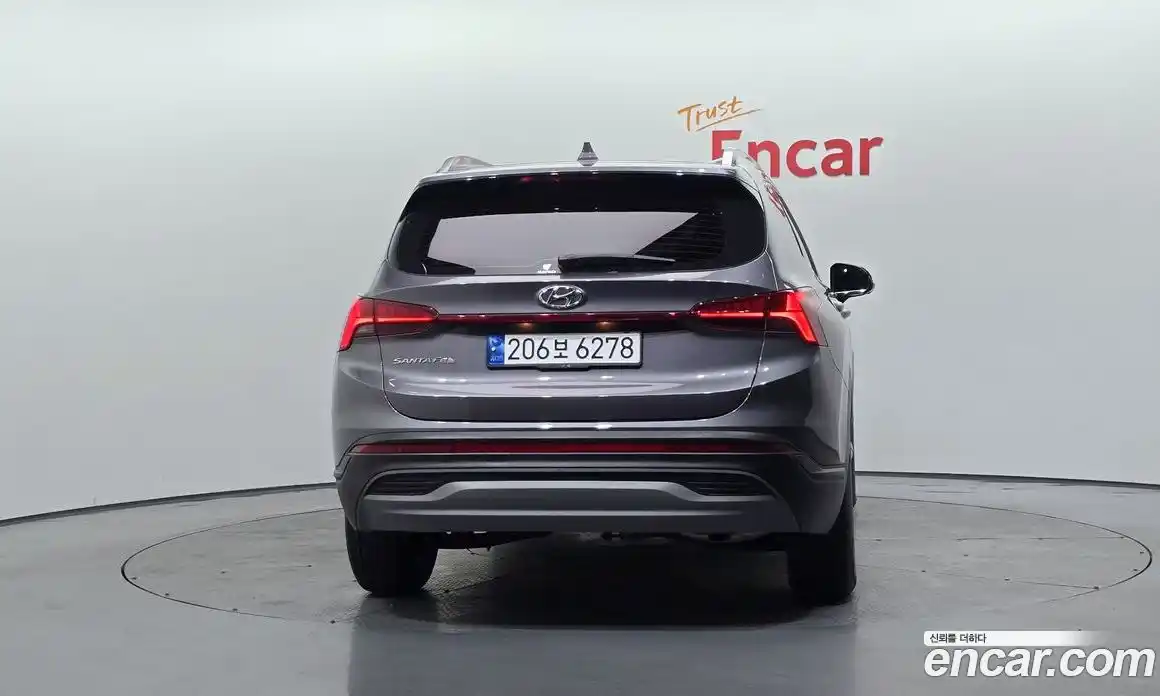 Hyundai Santa Fe 2023 1.6 Автомат в Москве № 115950, фото 18