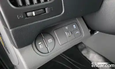 Hyundai Starex 2021 2.5 Автомат в Москве № 118506, миниатюра 5