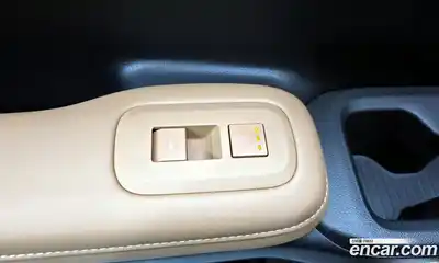 Hyundai Santa Fe 2025 1.6 Автомат в Москве № 119879, миниатюра 9