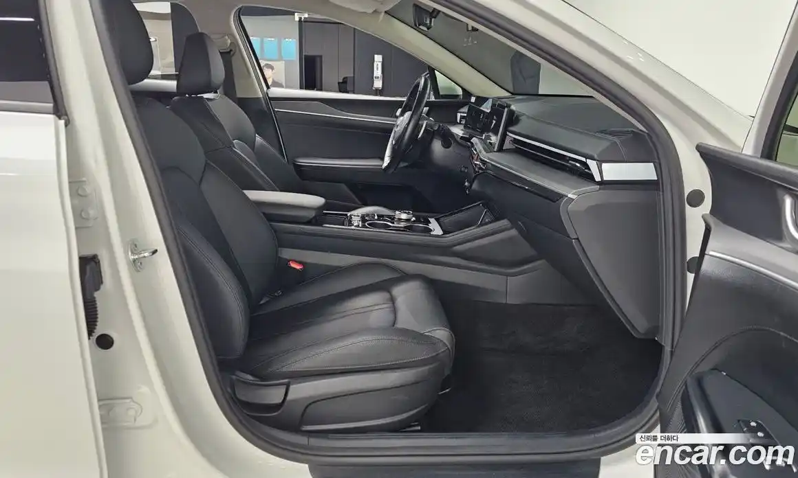 Kia K5 2024 2.0 Автомат в Москве № 121476, фото 1