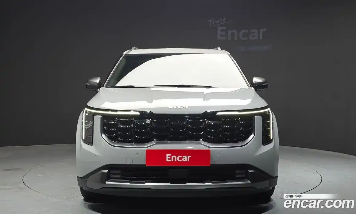 Kia Canival 2025 1.6 Автомат в Москве № 121949, фото 1