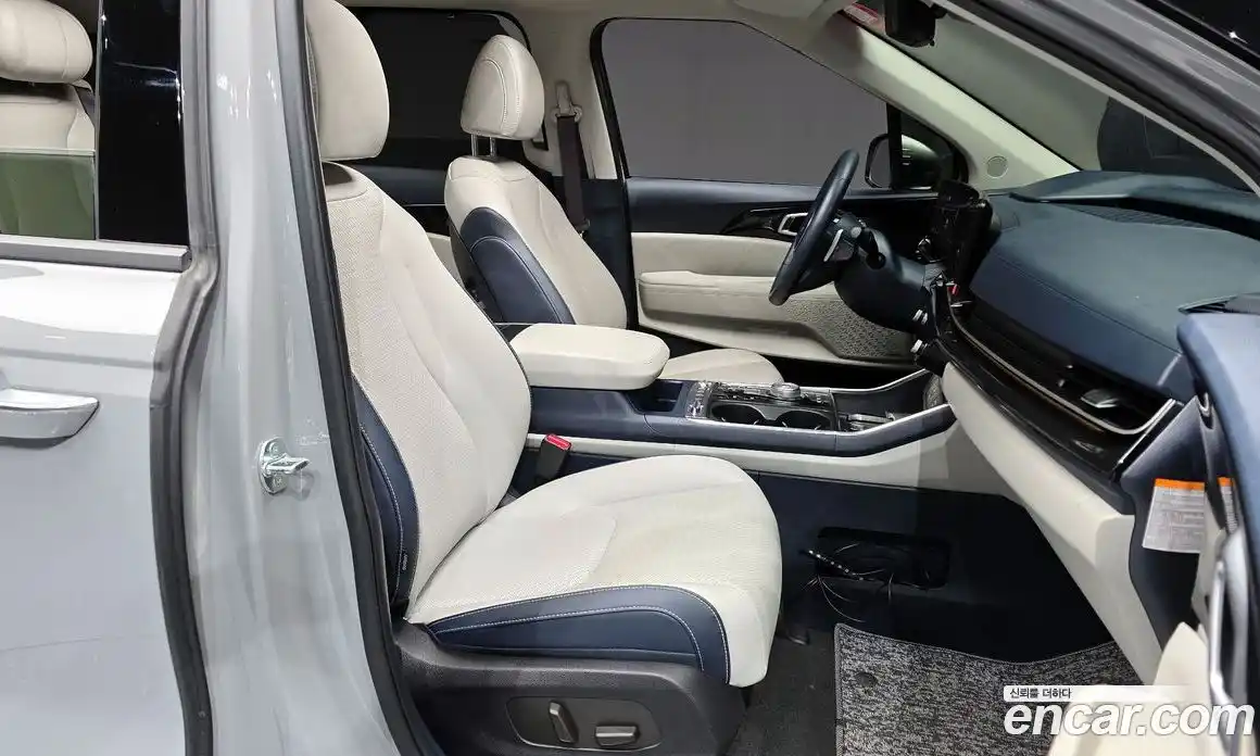 Kia Canival 2025 1.6 Автомат в Москве № 121949, фото 17