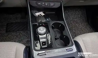 Kia Canival 2025 1.6 Автомат в Москве № 121949, миниатюра 6