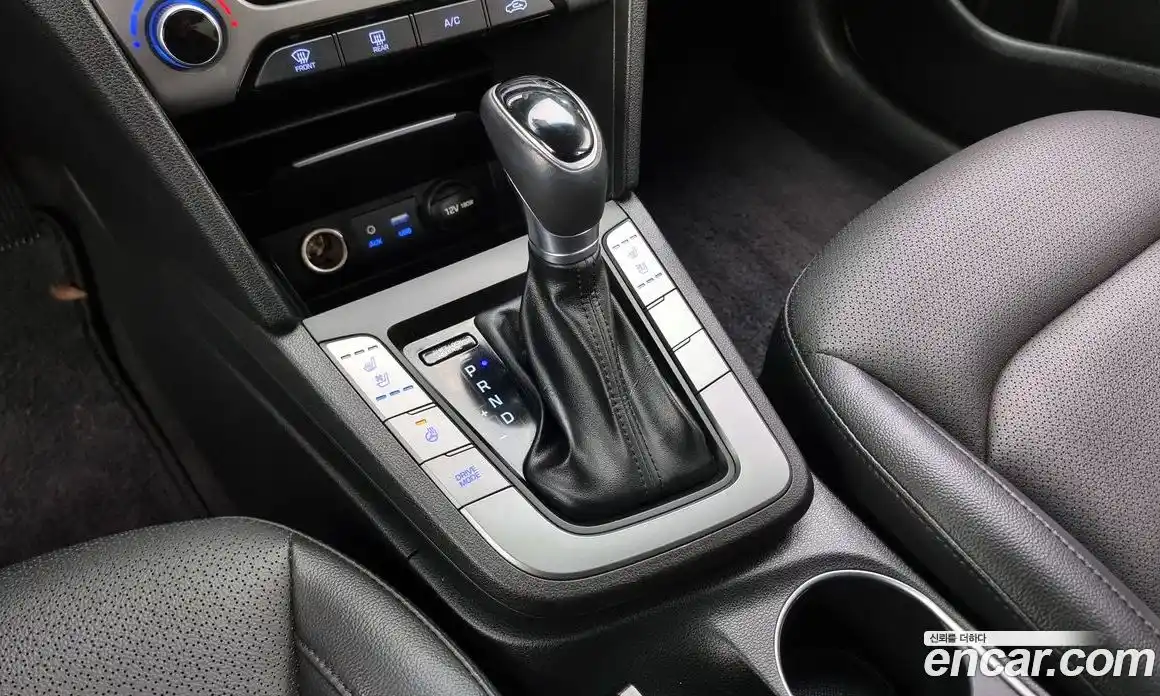 Hyundai Avante 2018 1.6 Автомат в Москве № 127001, фото 8