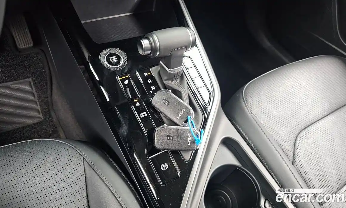 Kia Niro 2022 1.6 Автомат в Москве № 131548, фото 17