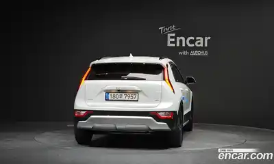 Kia Niro 2022 1.6 Автомат в Москве № 131548, миниатюра 6