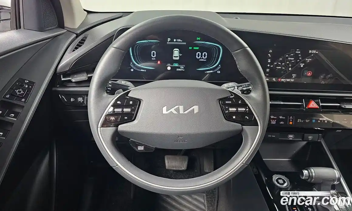 Kia Niro 2022 1.6 Автомат в Москве № 131548, фото 10