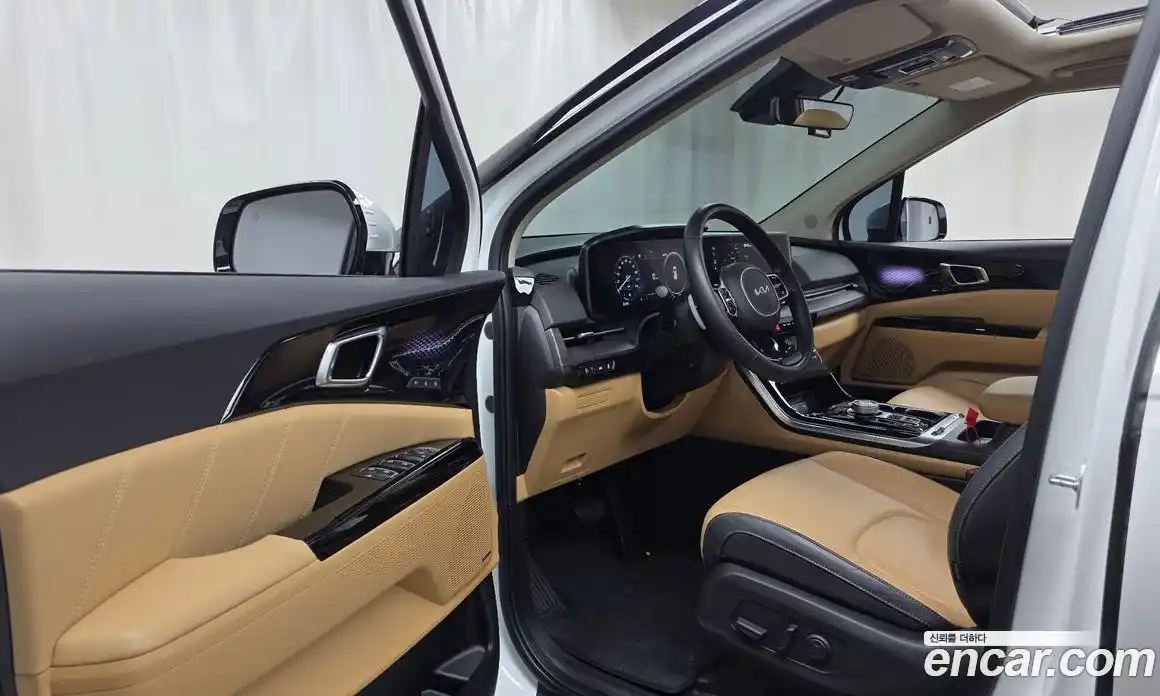 Kia Canival 2023 2.2 Автомат в Москве № 131798, фото 15