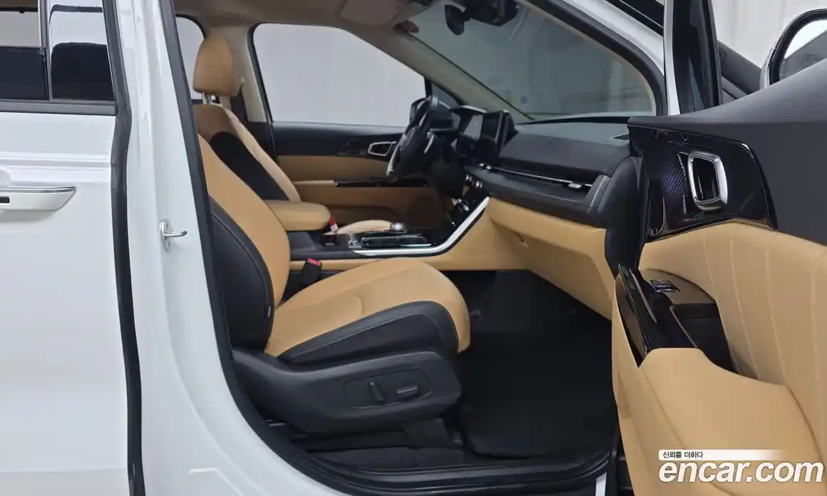 Kia Canival 2023 2.2 Автомат в Москве № 131798, фото 18