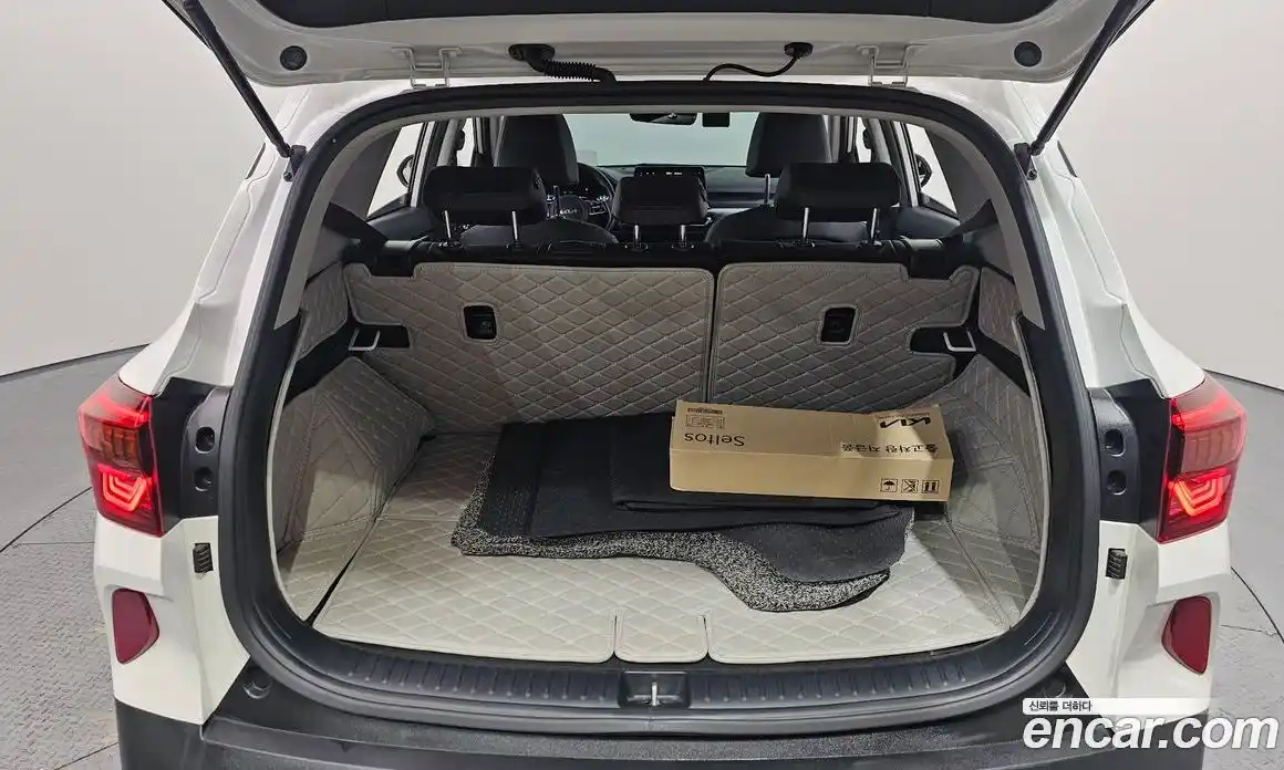 Kia Seltos 2023 1.6 Автомат в Москве № 133807, фото 14