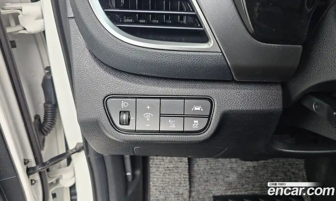 Kia Seltos 2023 1.6 Автомат в Москве № 133807, фото 20