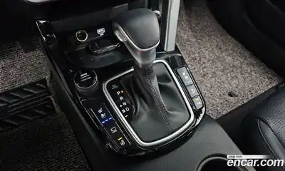 Kia Seltos 2023 1.6 Автомат в Москве № 133807, миниатюра 3