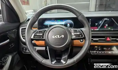Kia Seltos 2023 1.6 Автомат в Москве № 133906, миниатюра 9