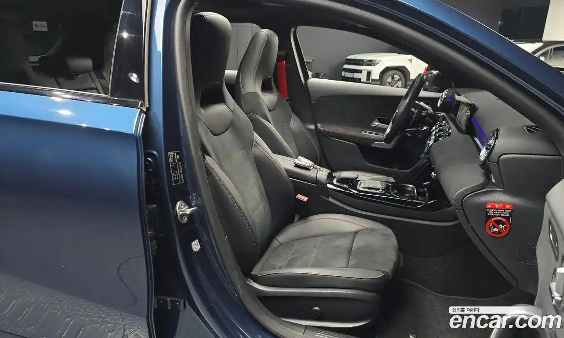 Mercedes-Benz A-Class 2022 2.0 Автомат в Москве № 137892, фото 14