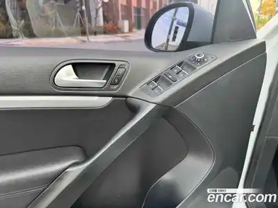 Volkswagen Tiguan, 2015