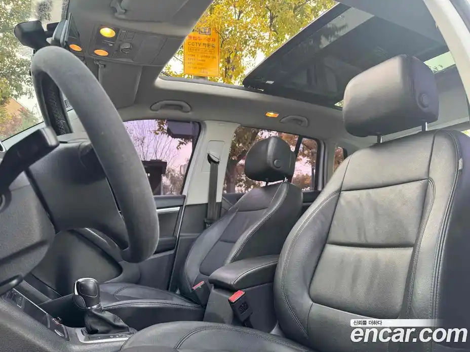 Volkswagen Tiguan 2015 2.0 Автомат в Москве № 146840, фото 11