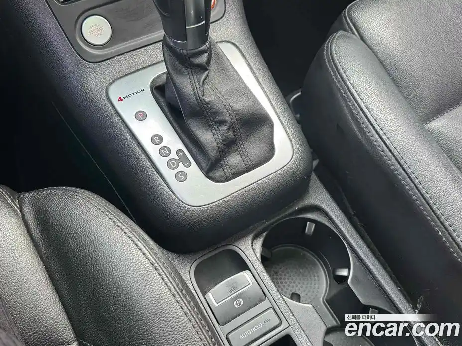 Volkswagen Tiguan 2015 2.0 Автомат в Москве № 146840, фото 15