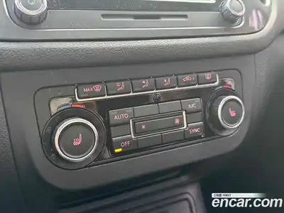 Volkswagen Tiguan 2015 2.0 Автомат в Москве № 146840, миниатюра 6