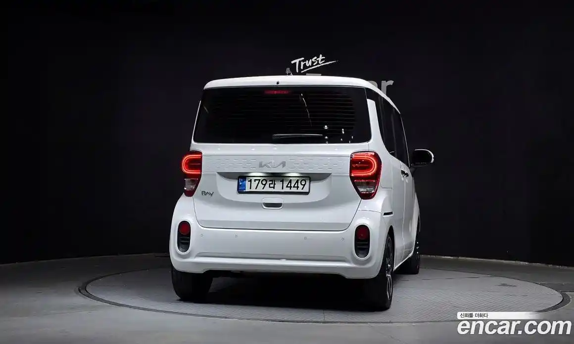 Kia Ray 2022 1.0 Автомат в Москве № 14843, фото 1