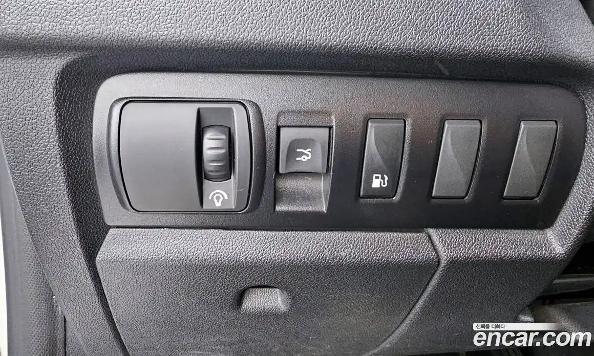 Renault SM3 2015 1.6 Автомат в Москве № 149231, фото 12