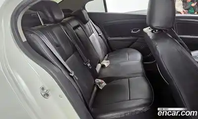 Renault SM3 2015 1.6 Автомат в Москве № 149231, миниатюра 8