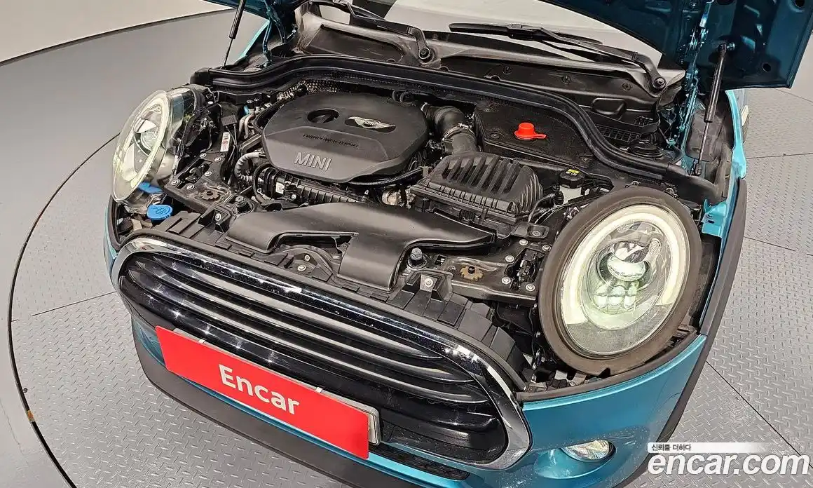 Mini Cooper Convertible 2016 1.5 Автомат в Москве № 155156, фото 6