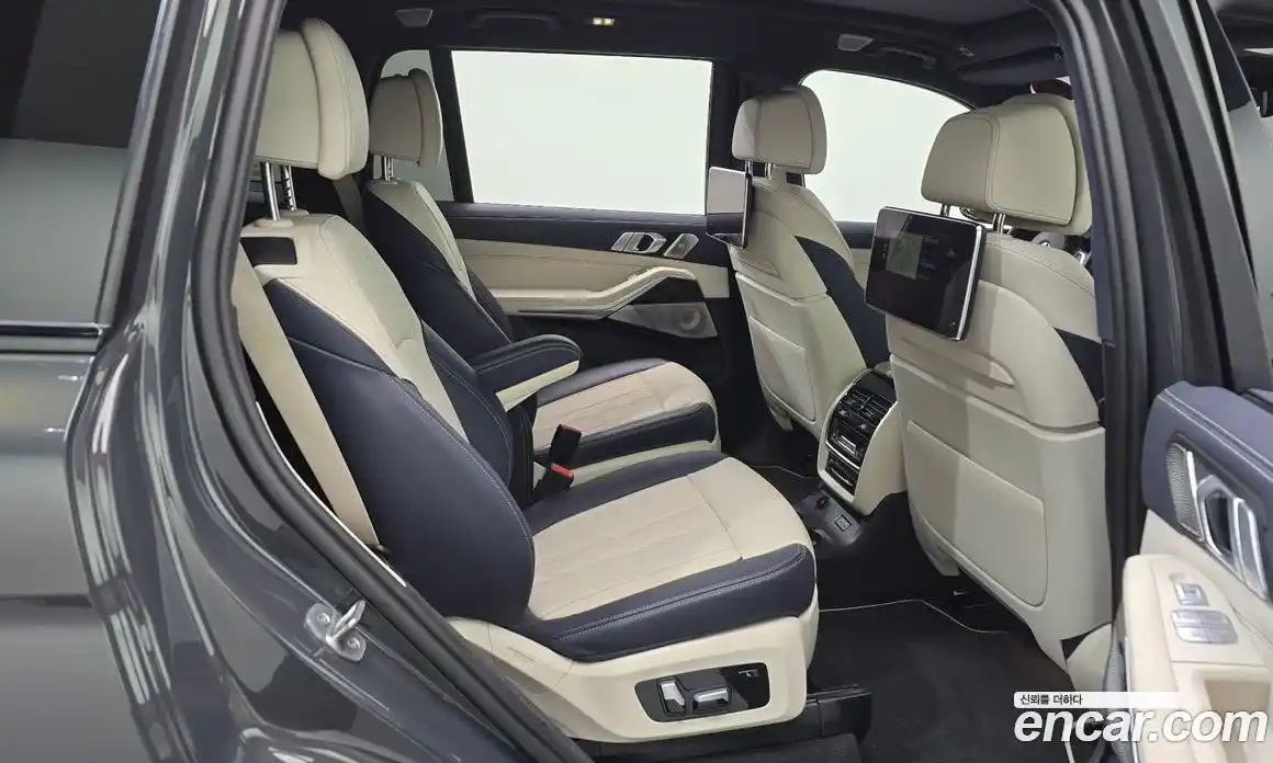 BMW X7 2022 3.0 Автомат в Москве № 157568, фото 1