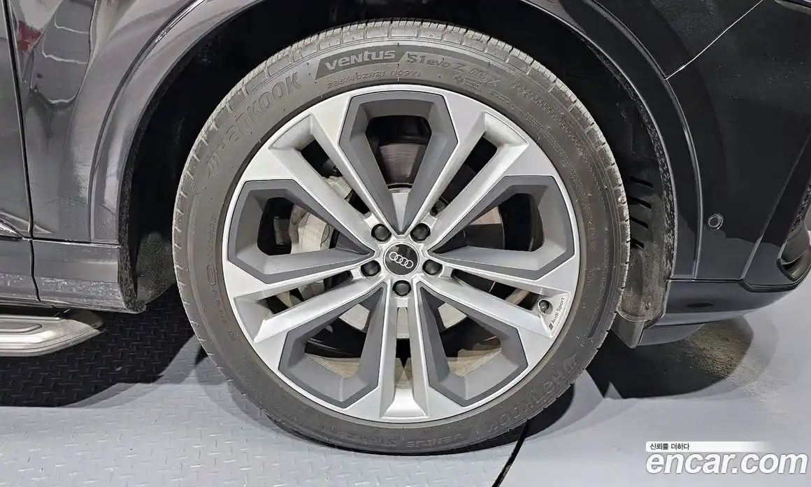 Audi Q7 2022 3.0 Автомат в Москве № 162534, фото 19