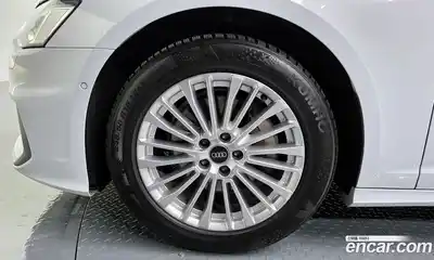 Audi A6 2021 2.0 Автомат в Москве № 163142, миниатюра 5