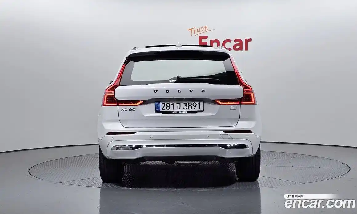 Volvo XC60 2024 2.0 Автомат в Москве № 164218, фото 18