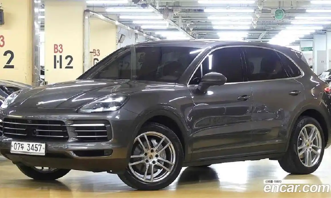 Porsche Cayenne 2019 3.0 Автомат в Москве № 165821, фото 2