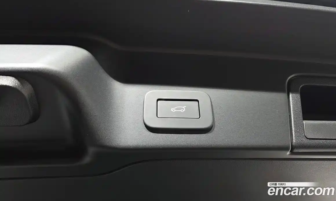 Land Rover Range-Rover Evoque 2024 2.0 Автомат в Москве № 166009, фото 5