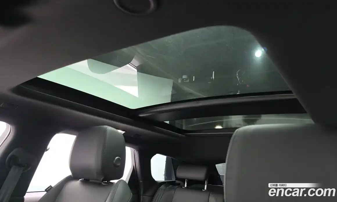 Land Rover Range-Rover Evoque 2024 2.0 Автомат в Москве № 166009, фото 8