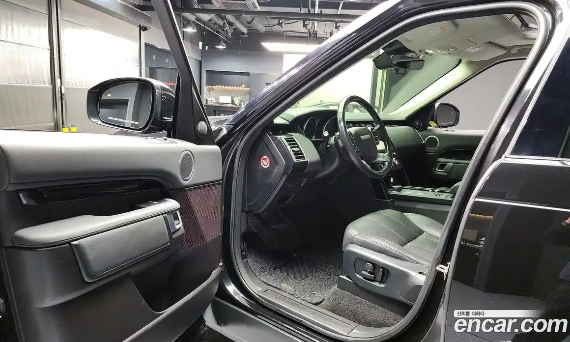 Land Rover Discovery 2019 3.0 Автомат в Москве № 166573, фото 4