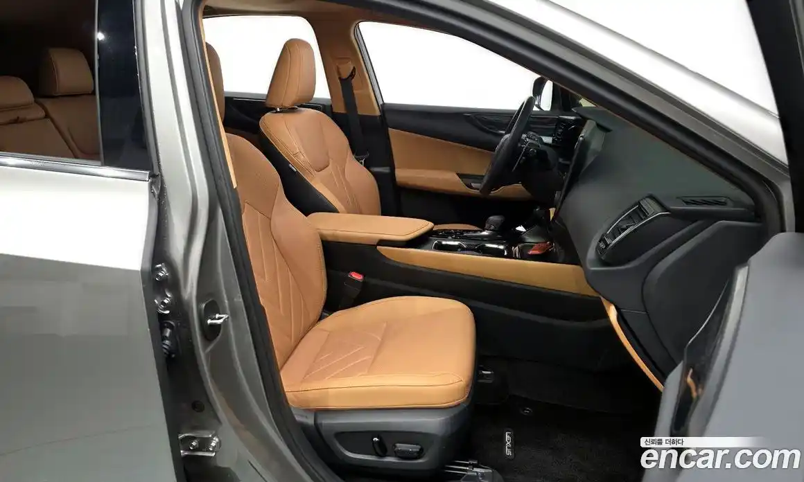 Lexus NX 2025 2.5 Автомат в Москве № 167988, фото 9