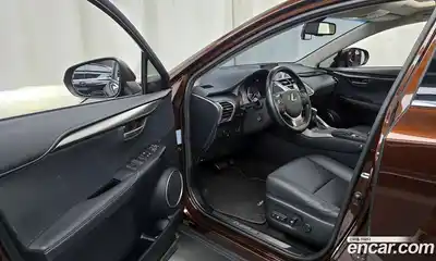Lexus NX 2017 2.5 Автомат в Москве № 168133, миниатюра 6