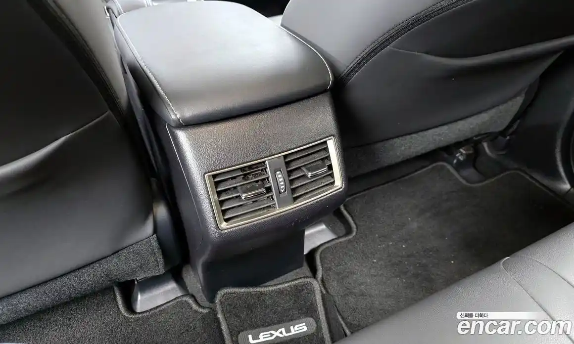 Lexus NX 2017 2.5 Автомат в Москве № 168133, фото 10