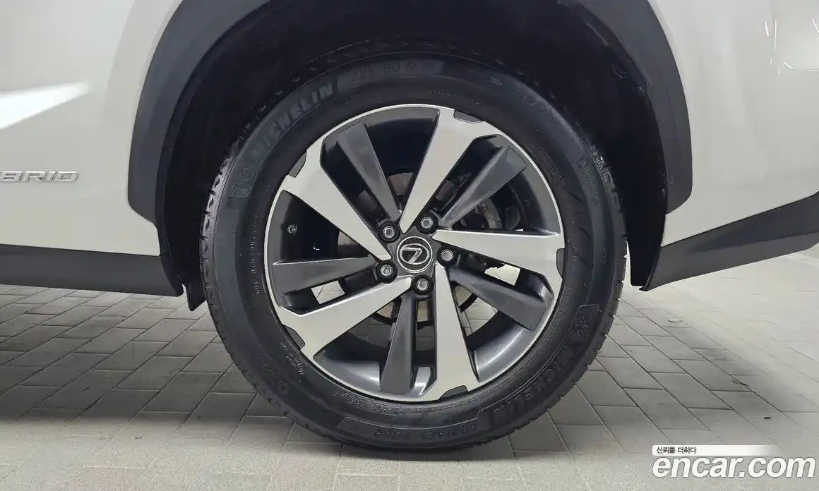 Lexus NX 2019 2.5 Автомат в Москве № 168317, фото 14