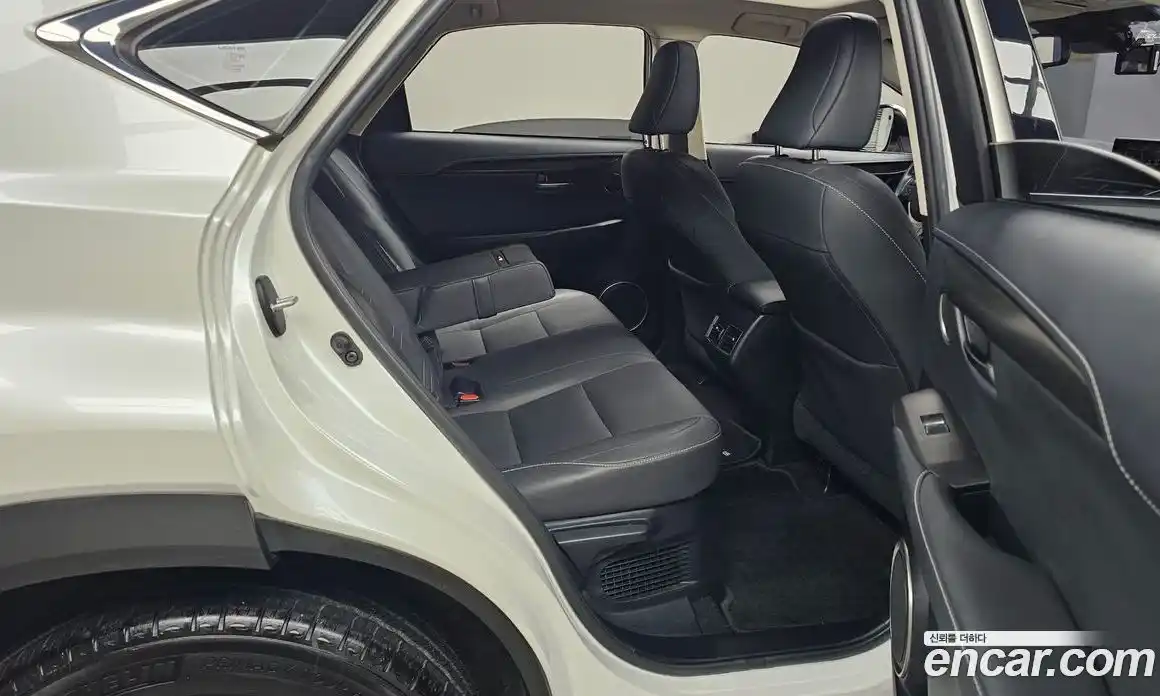 Lexus NX 2019 2.5 Автомат в Москве № 168317, фото 16