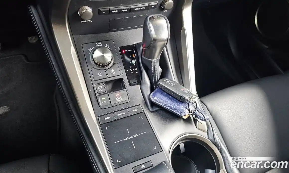 Lexus NX 2019 2.5 Автомат в Москве № 168317, фото 18