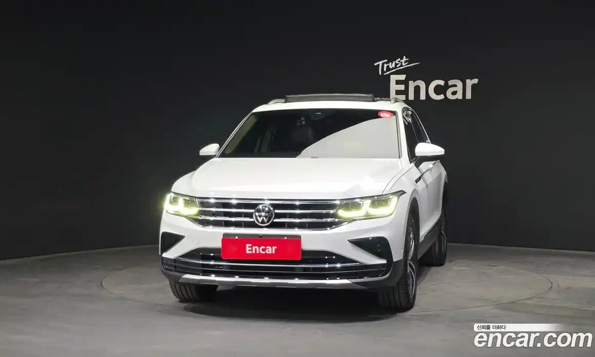 Volkswagen Tiguan 2021 2.0 Автомат в Москве № 168706, фото 7