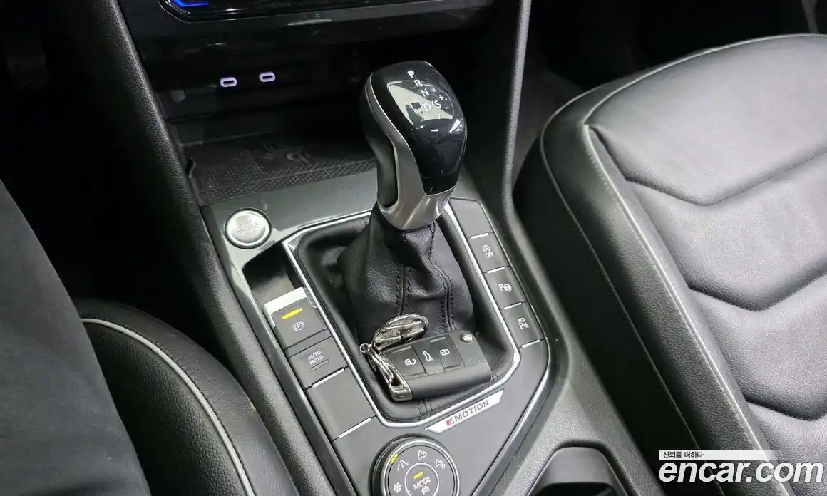 Volkswagen Tiguan 2021 2.0 Автомат в Москве № 168706, фото 8