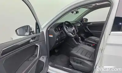 Volkswagen Tiguan, 2023