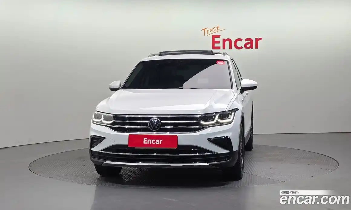 Volkswagen Tiguan 2023 2.0 Автомат в Москве № 168772, фото 12