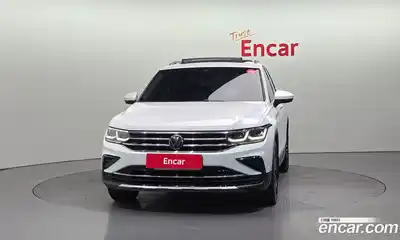 Volkswagen Tiguan 2023 2.0 Автомат в Москве № 168772, миниатюра 12