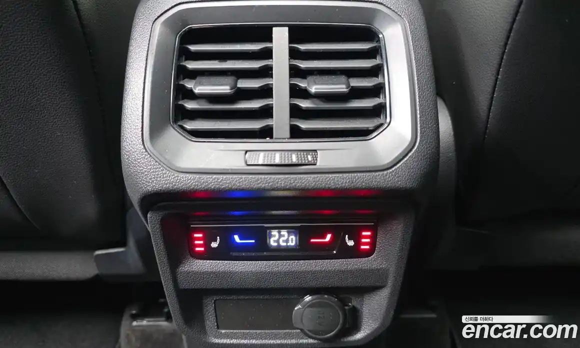 Volkswagen Tiguan 2023 2.0 Автомат в Москве № 168772, фото 16