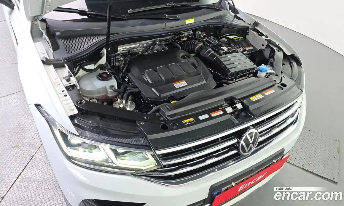 Volkswagen Tiguan 2023 2.0 Автомат в Москве № 168772, фото 19