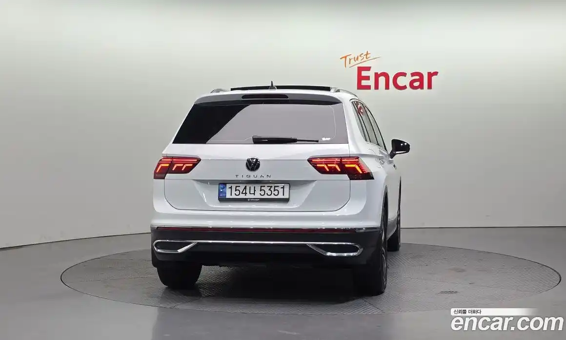 Volkswagen Tiguan 2023 2.0 Автомат в Москве № 168772, фото 20