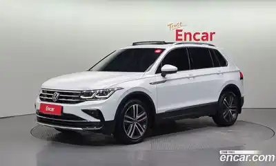 Volkswagen Tiguan 2023 2.0 Автомат в Москве № 168772, миниатюра 7